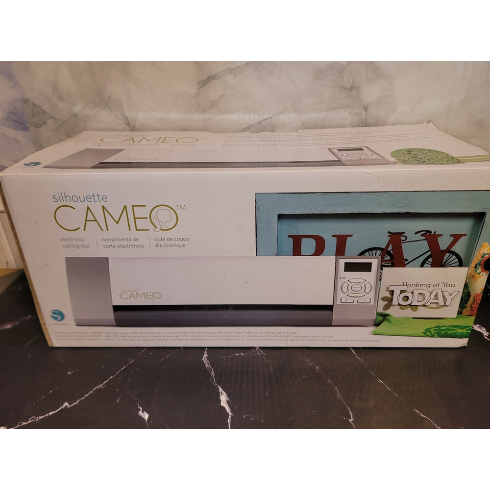 Silhouette Cameo Electronic Cutting Machine Complete Vinyl Fabric EUC In Box